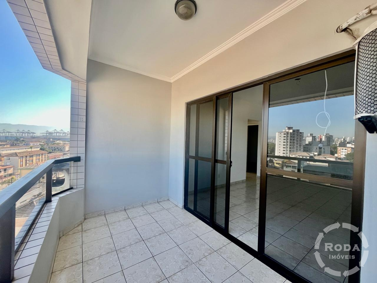 Apartamento à venda no Ponta da Praia: 