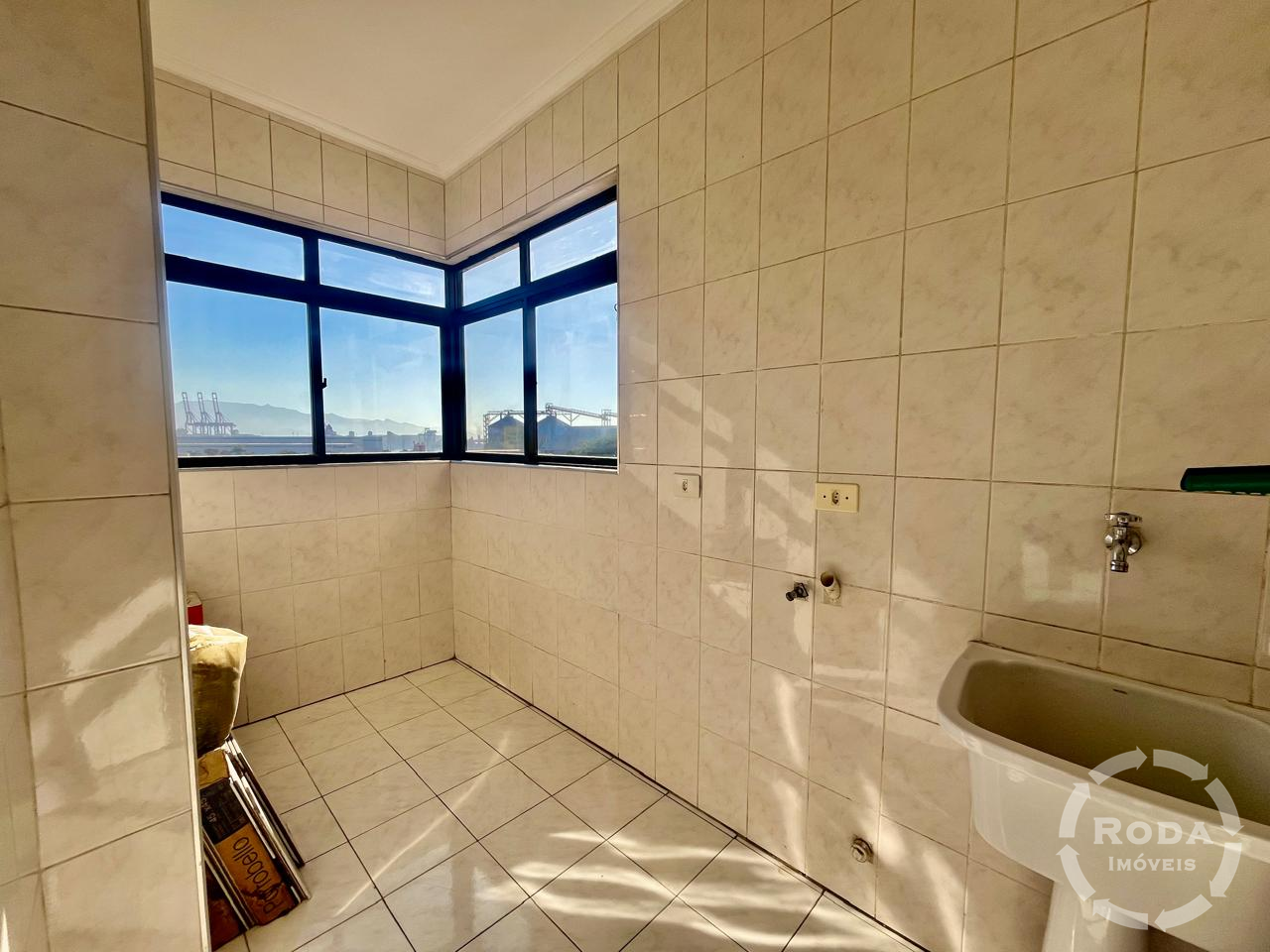 Apartamento à venda no Ponta da Praia: 