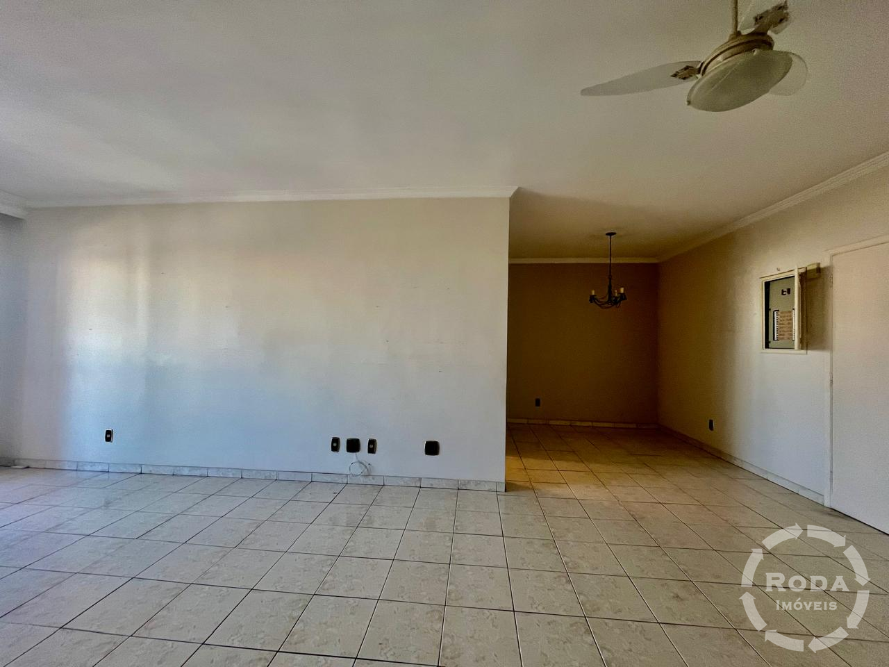 Apartamento à venda no Ponta da Praia: 