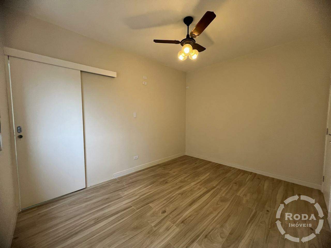 Apartamento à venda no Embaré: 