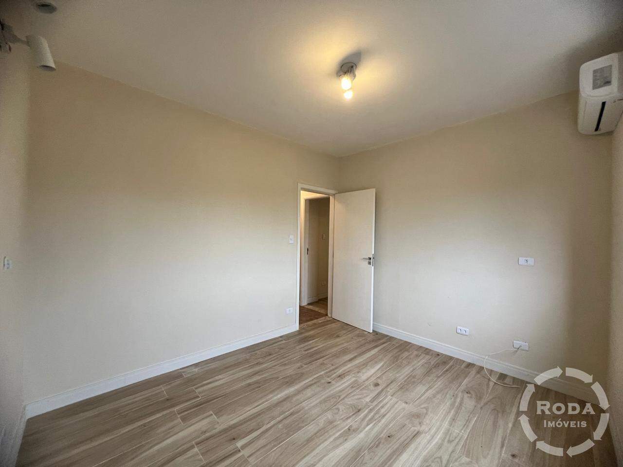 Apartamento à venda no Embaré: 