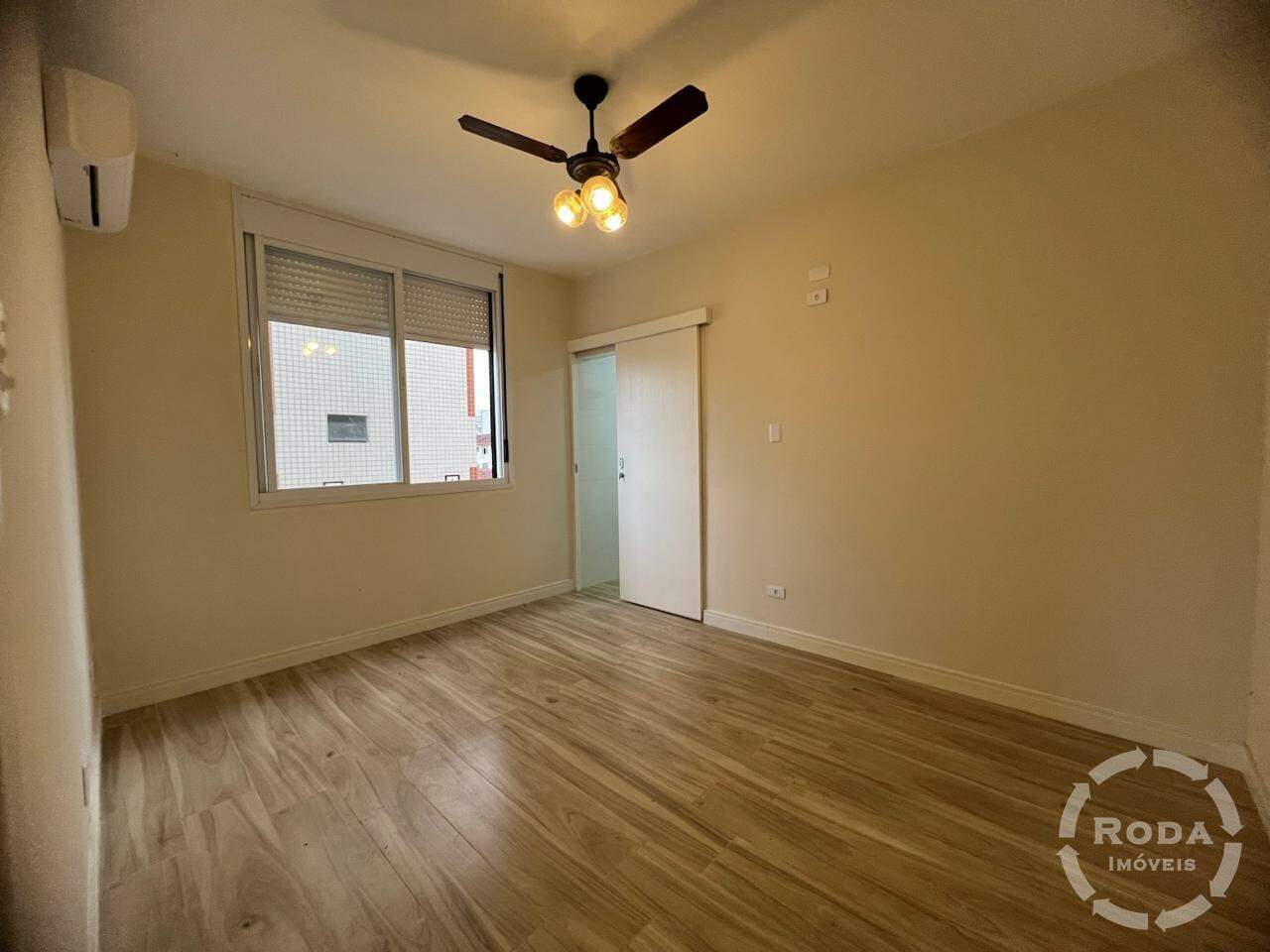 Apartamento à venda no Embaré: 