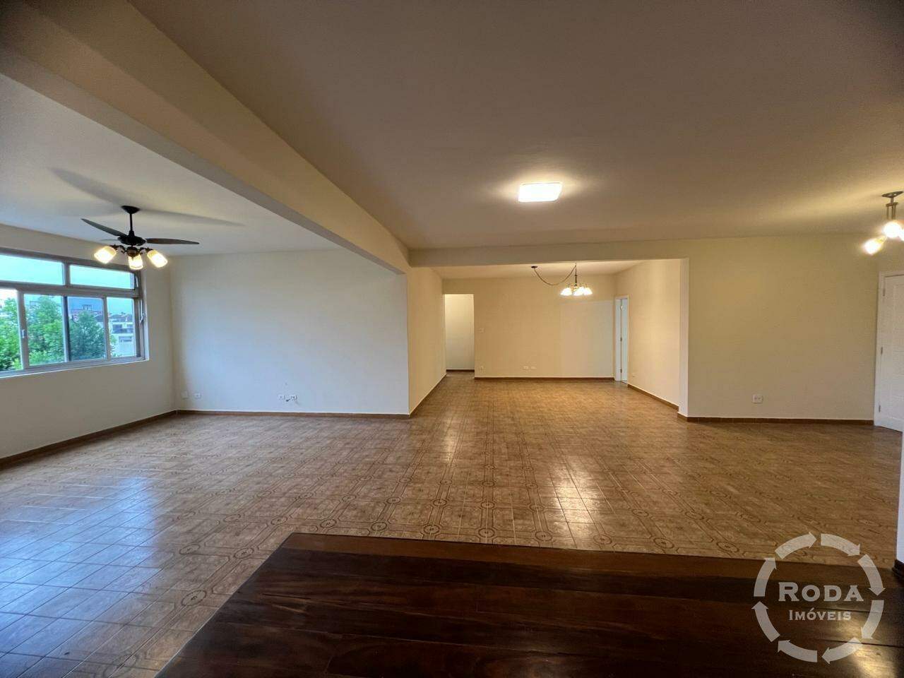 Apartamento à venda no Embaré: 