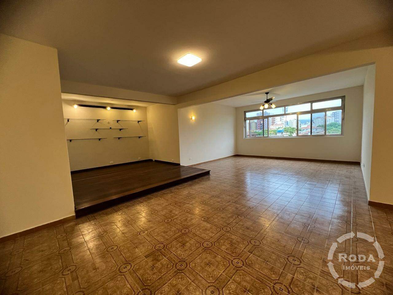 Apartamento à venda no Embaré: 