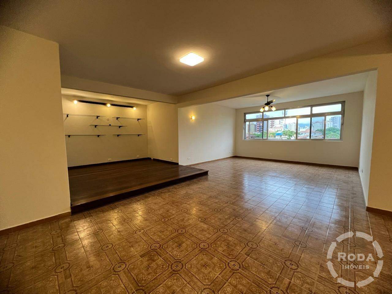 Apartamento à venda no Embaré: 