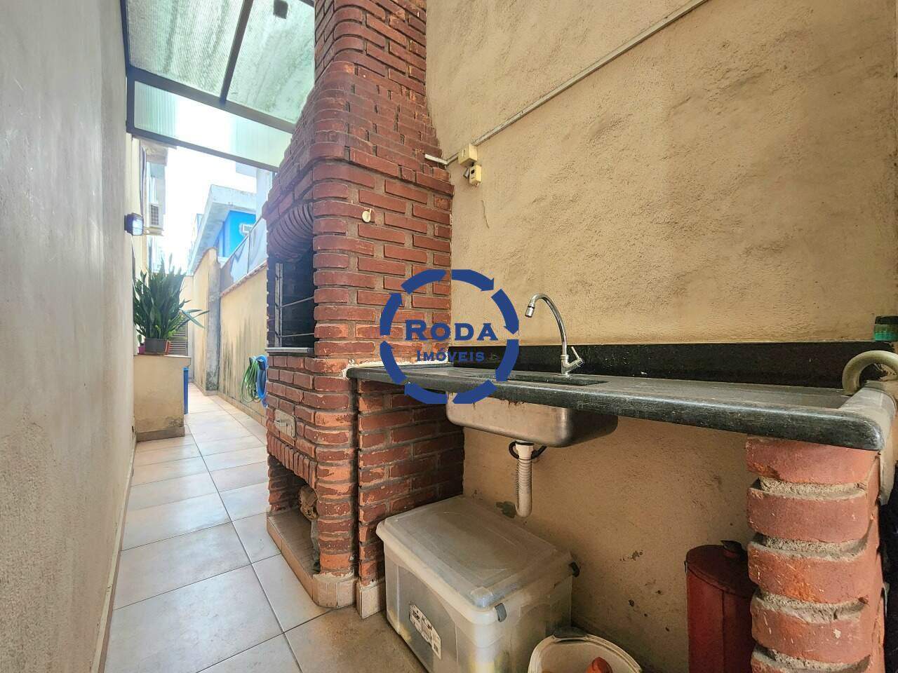 Sobrado Geminado à venda no Embaré: 