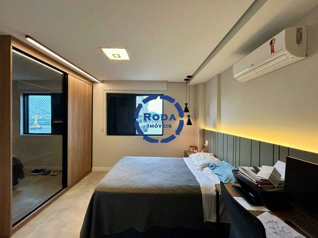 Apartamento à venda no Ponta da Praia: 