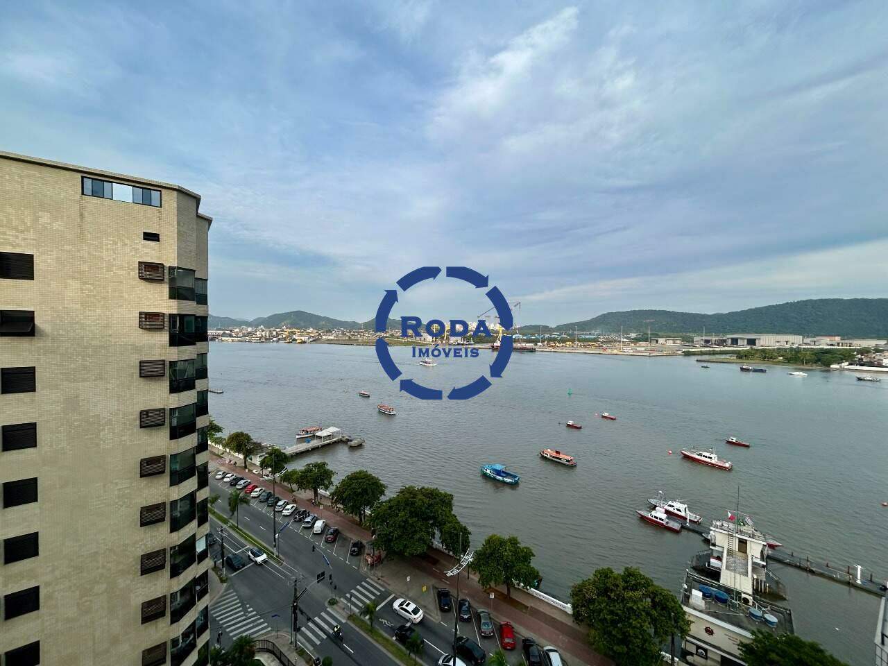 Apartamento à venda no Ponta da Praia: 
