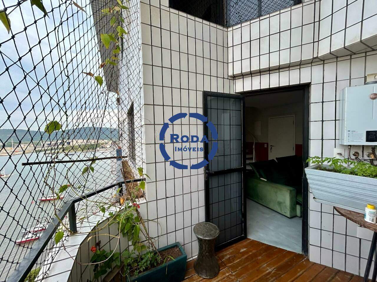 Apartamento à venda no Ponta da Praia: 