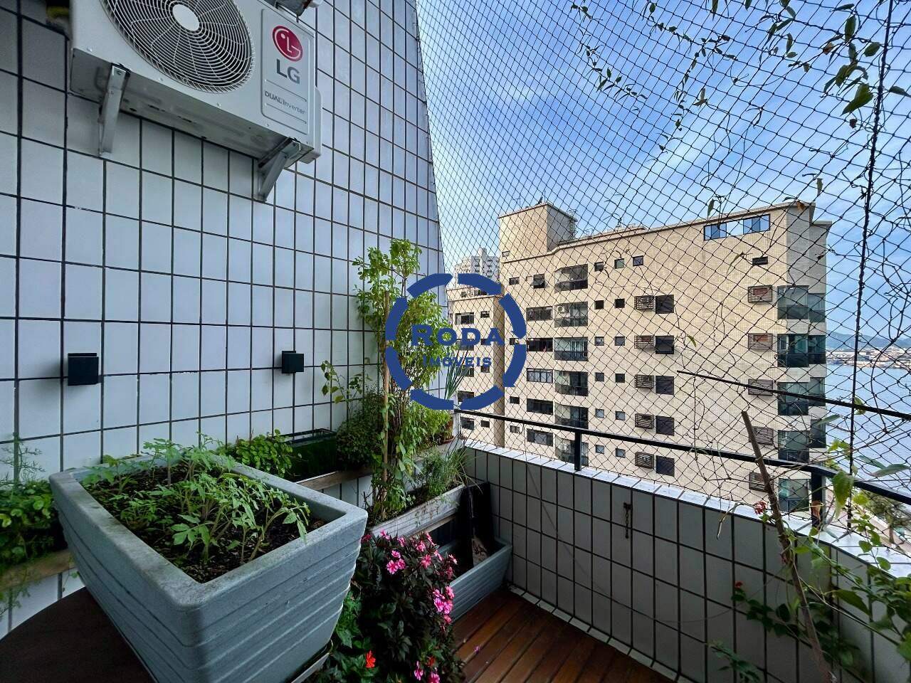 Apartamento à venda no Ponta da Praia: 