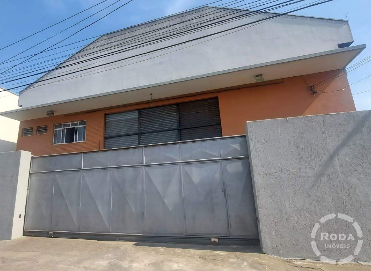 Galpão à venda no Macuco: 
