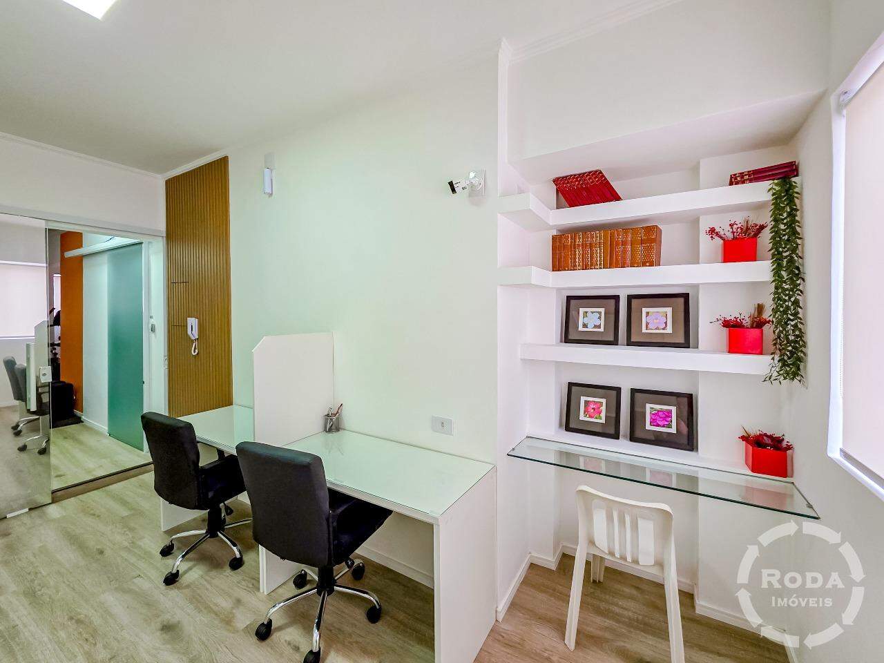 Apartamento à venda no Ponta da Praia: 