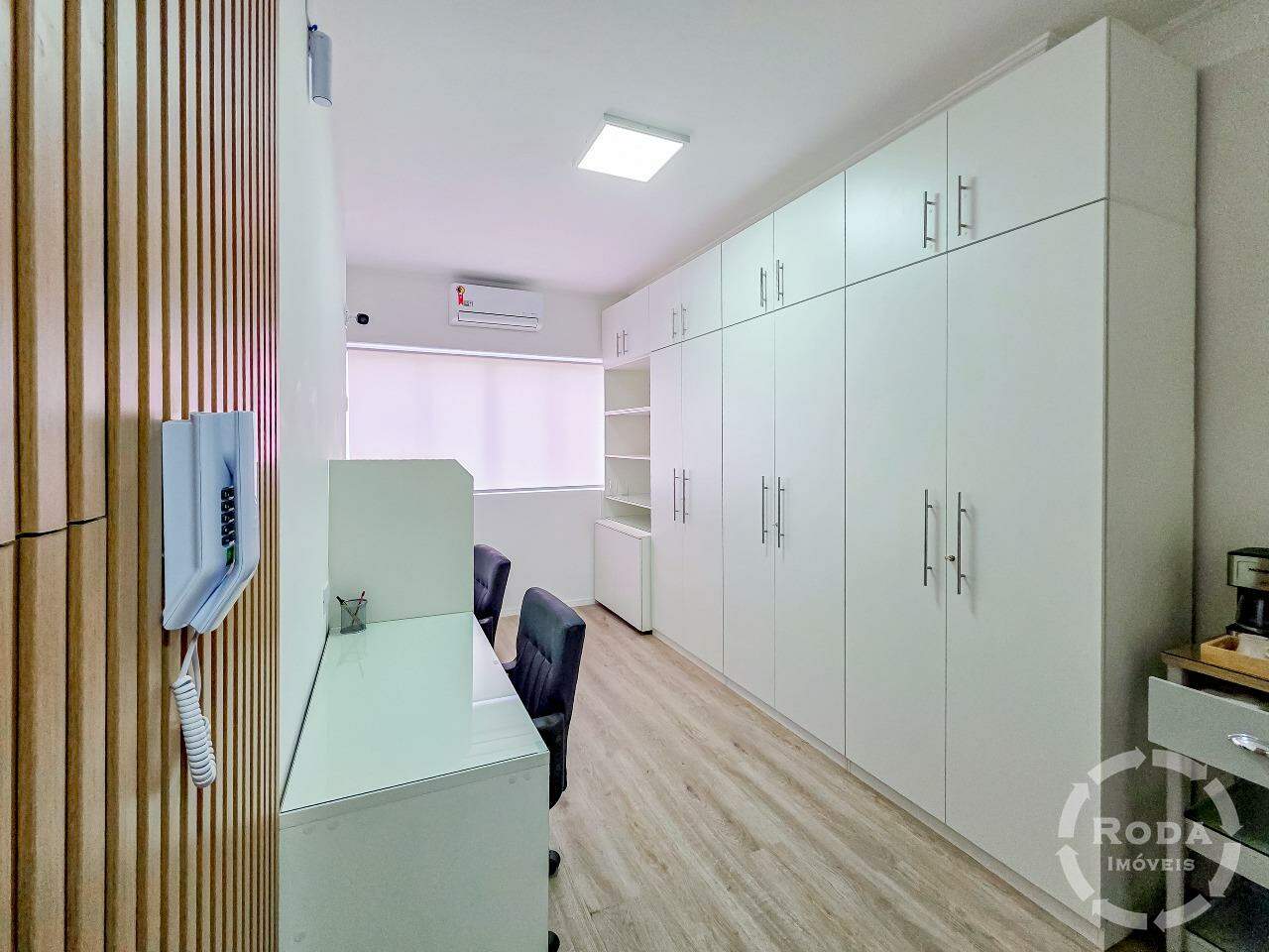 Apartamento à venda no Ponta da Praia: 