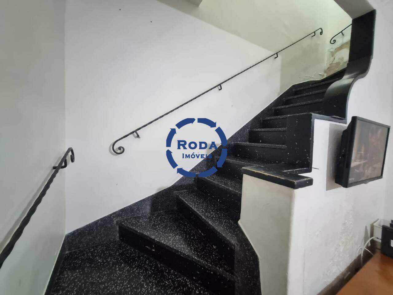 Sobrado Geminado à venda no Macuco: 