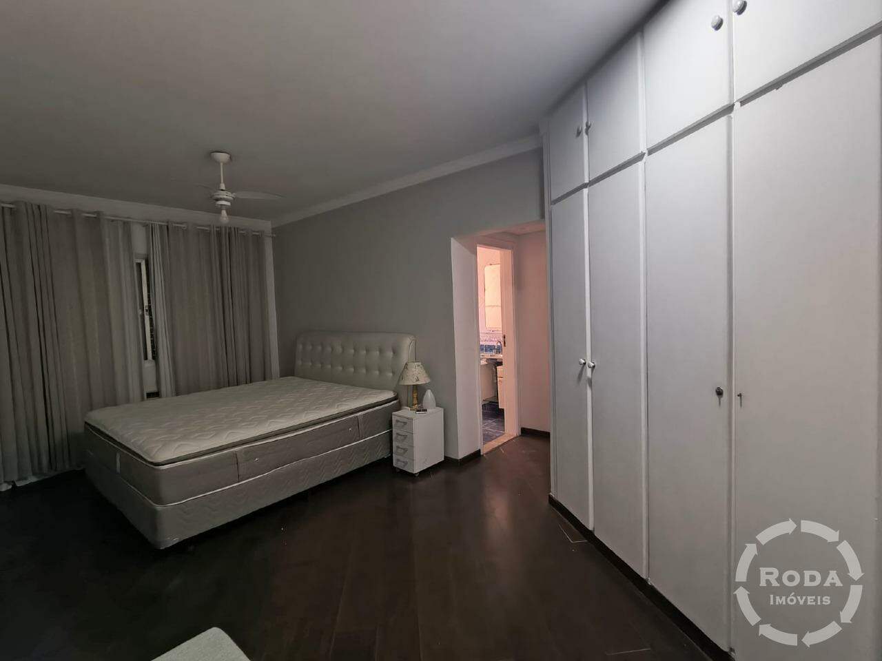 Apartamento à venda no Ponta da Praia: 