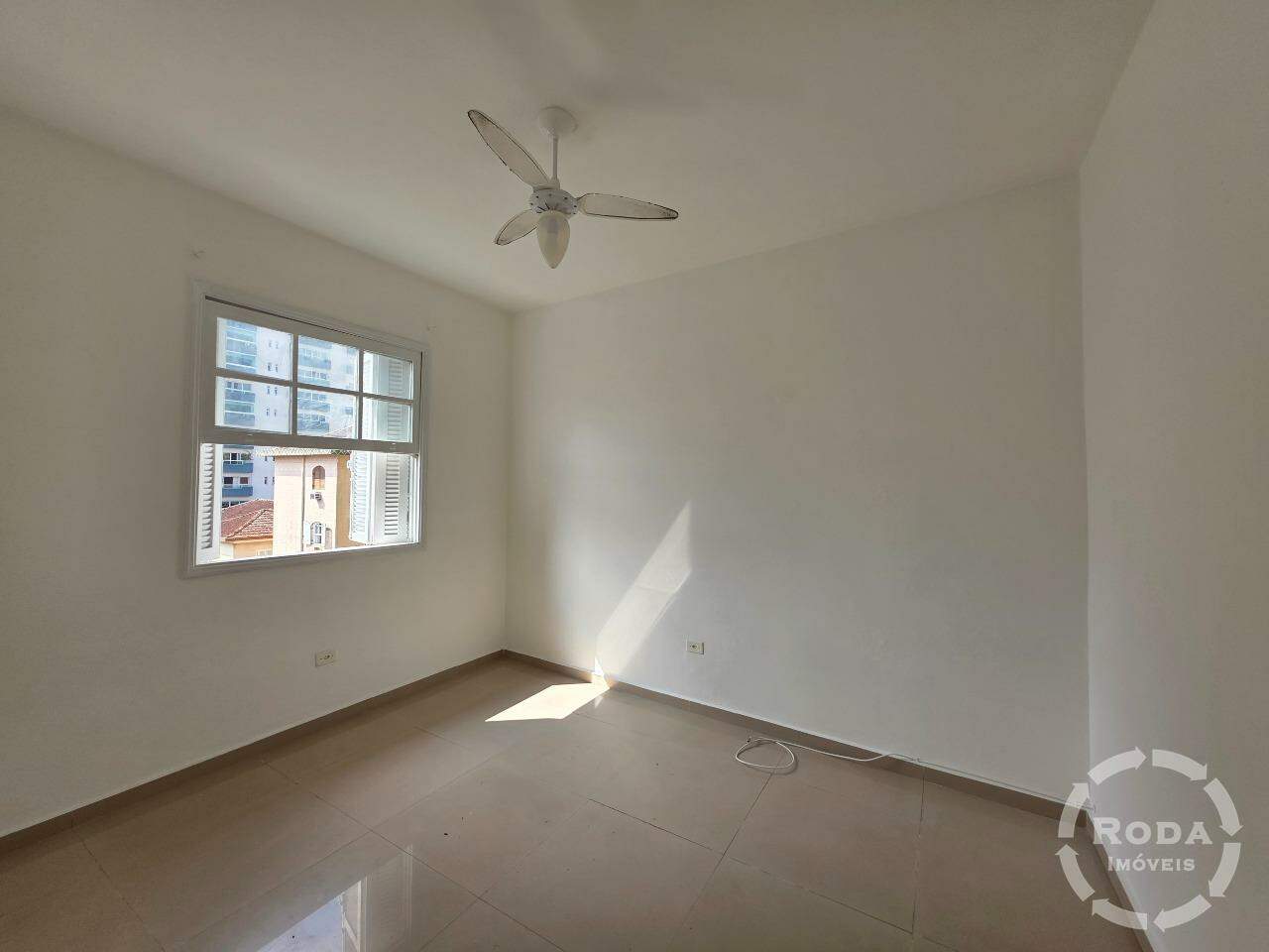 Apartamento para aluguel no Embaré: 