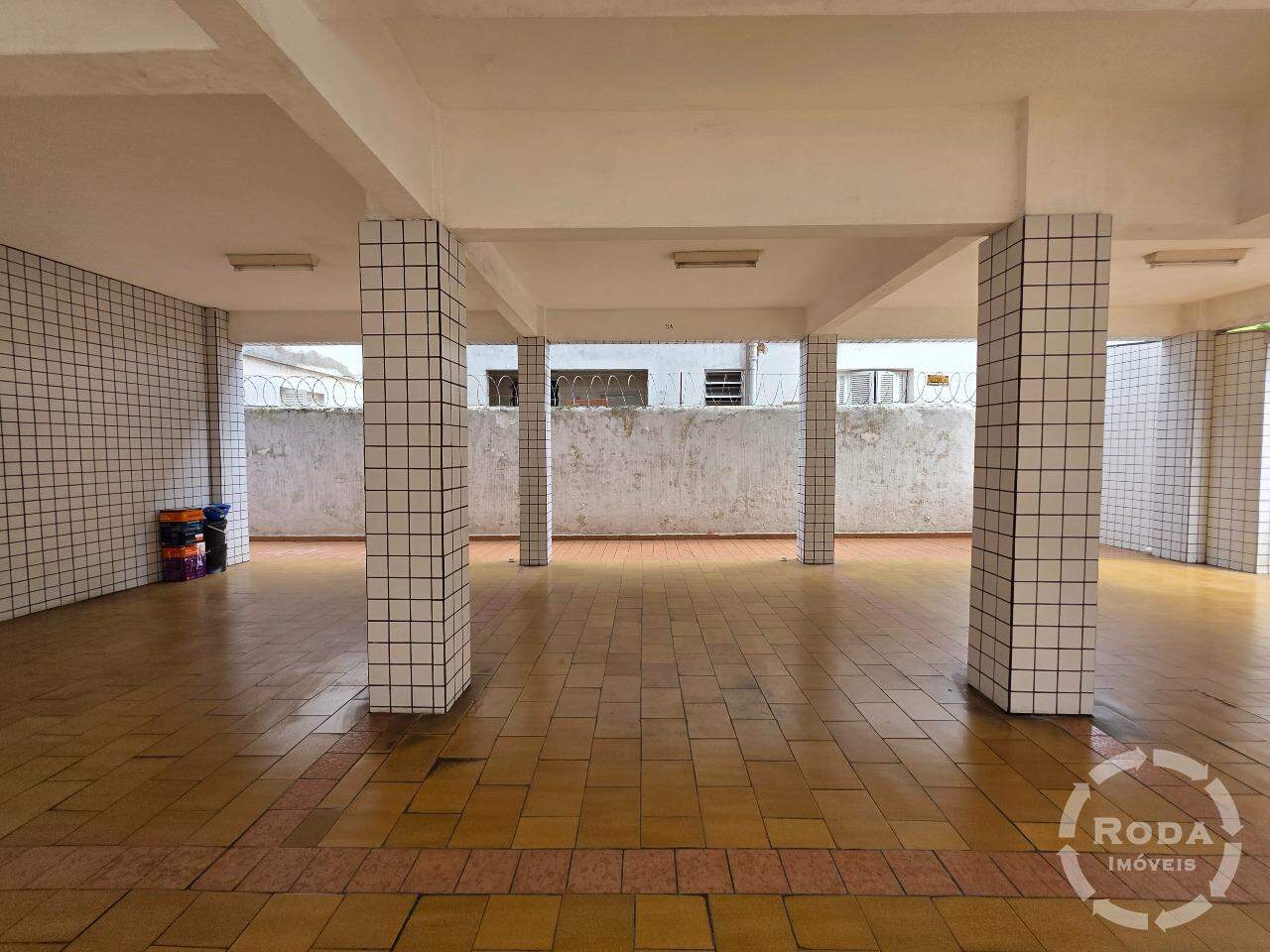 Apartamento para aluguel no Embaré: 