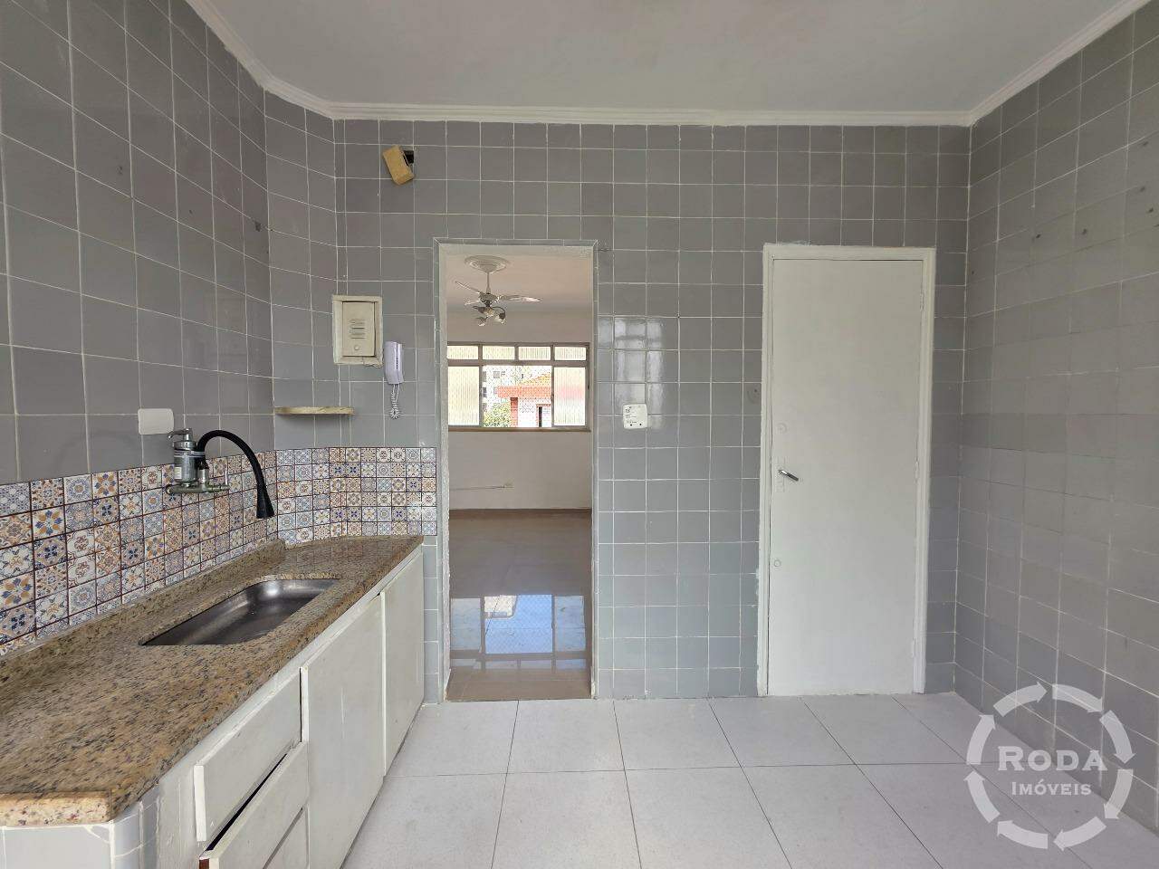 Apartamento para aluguel no Embaré: 