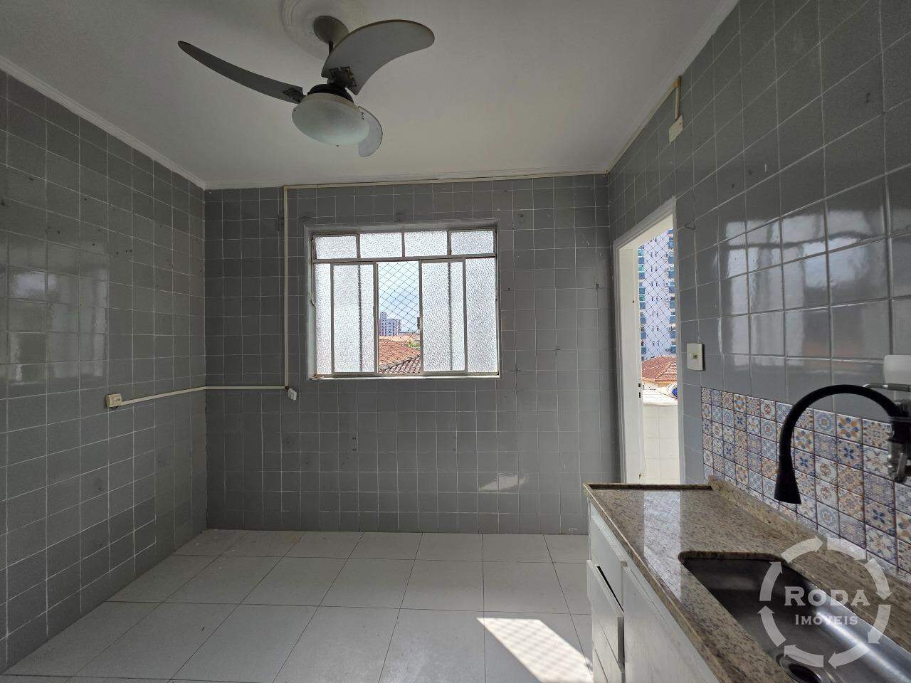 Apartamento para aluguel no Embaré: 