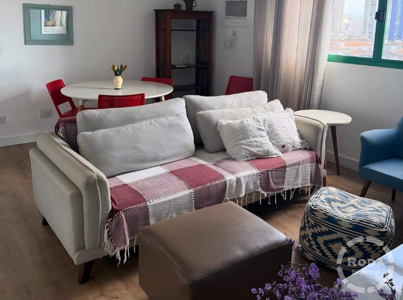 Apartamento para aluguel no Embaré: 