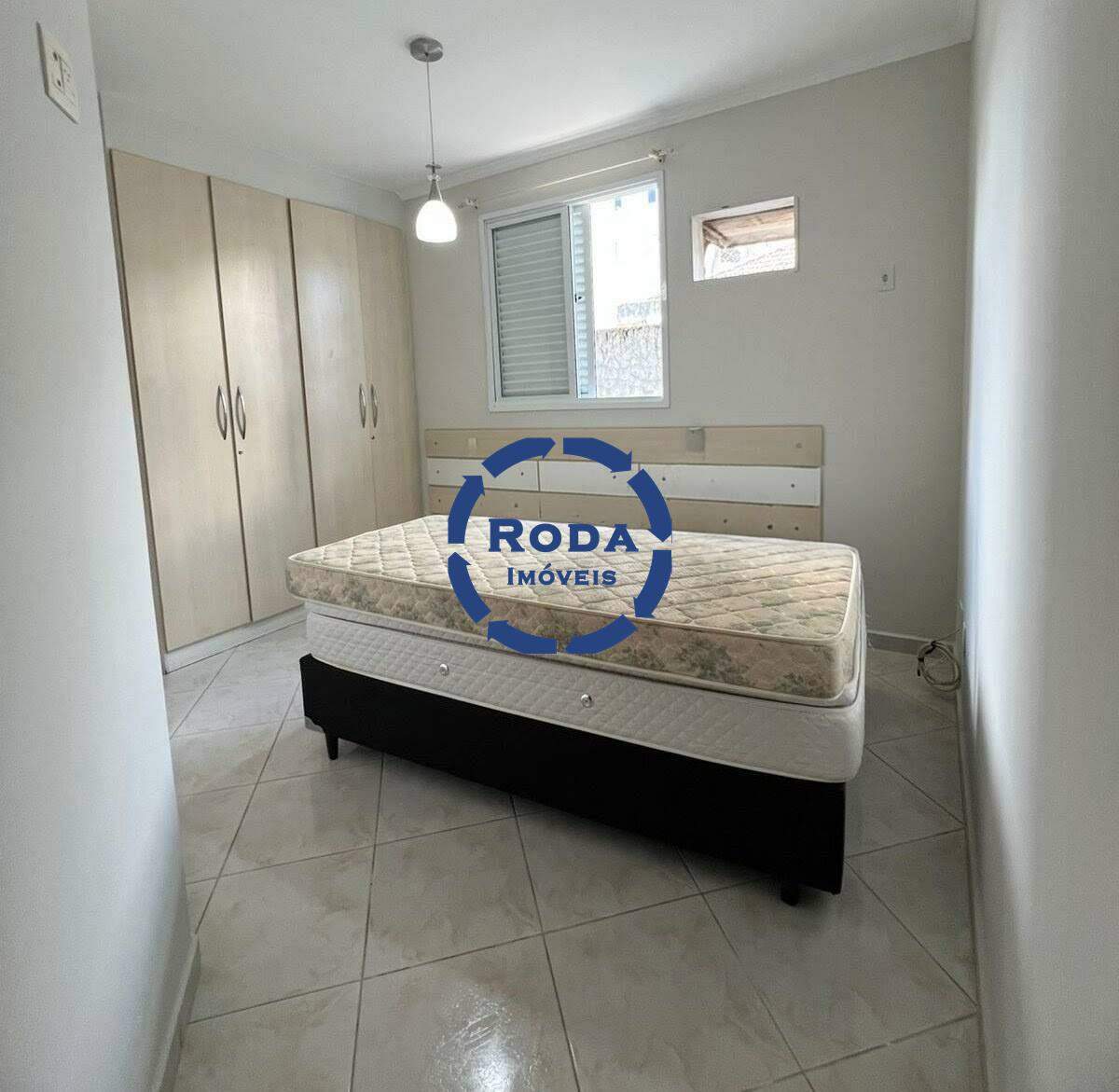 Casa Sobreposta Alta para aluguel no Ponta da Praia: 