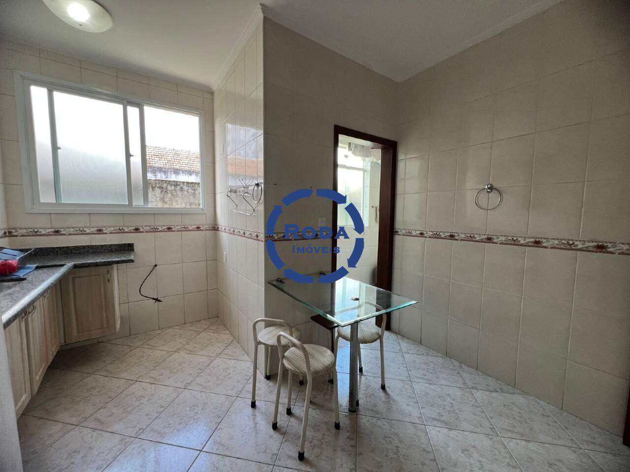 Casa Sobreposta Alta para aluguel no Ponta da Praia: 