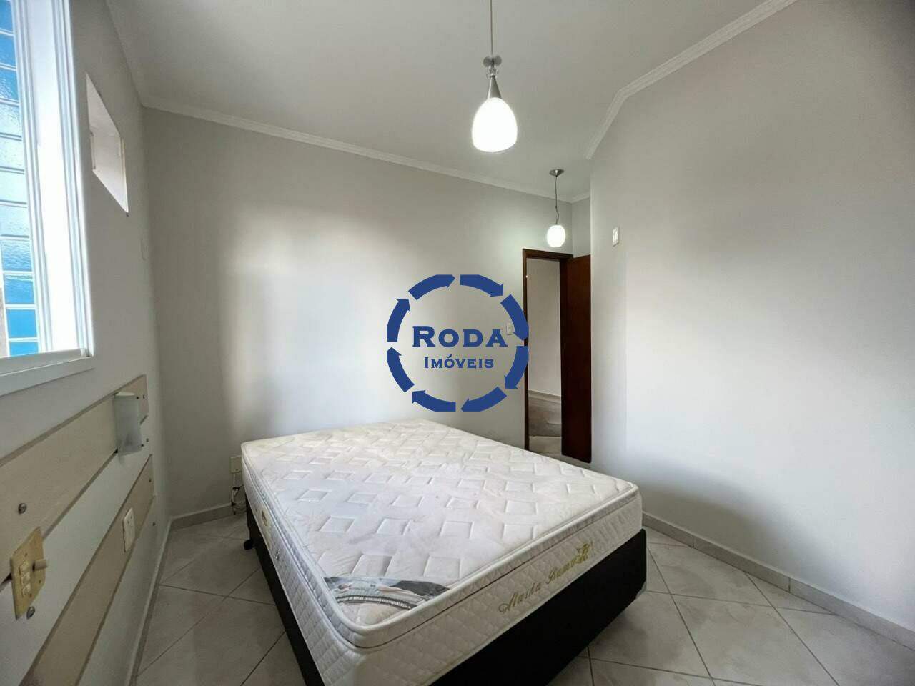 Casa Sobreposta Alta para aluguel no Ponta da Praia: 