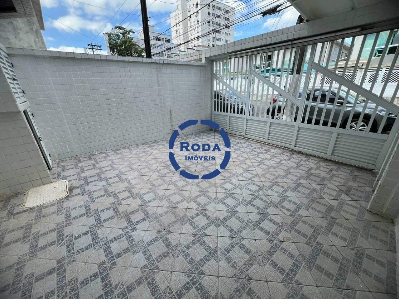 Casa Sobreposta Alta para aluguel no Ponta da Praia: 