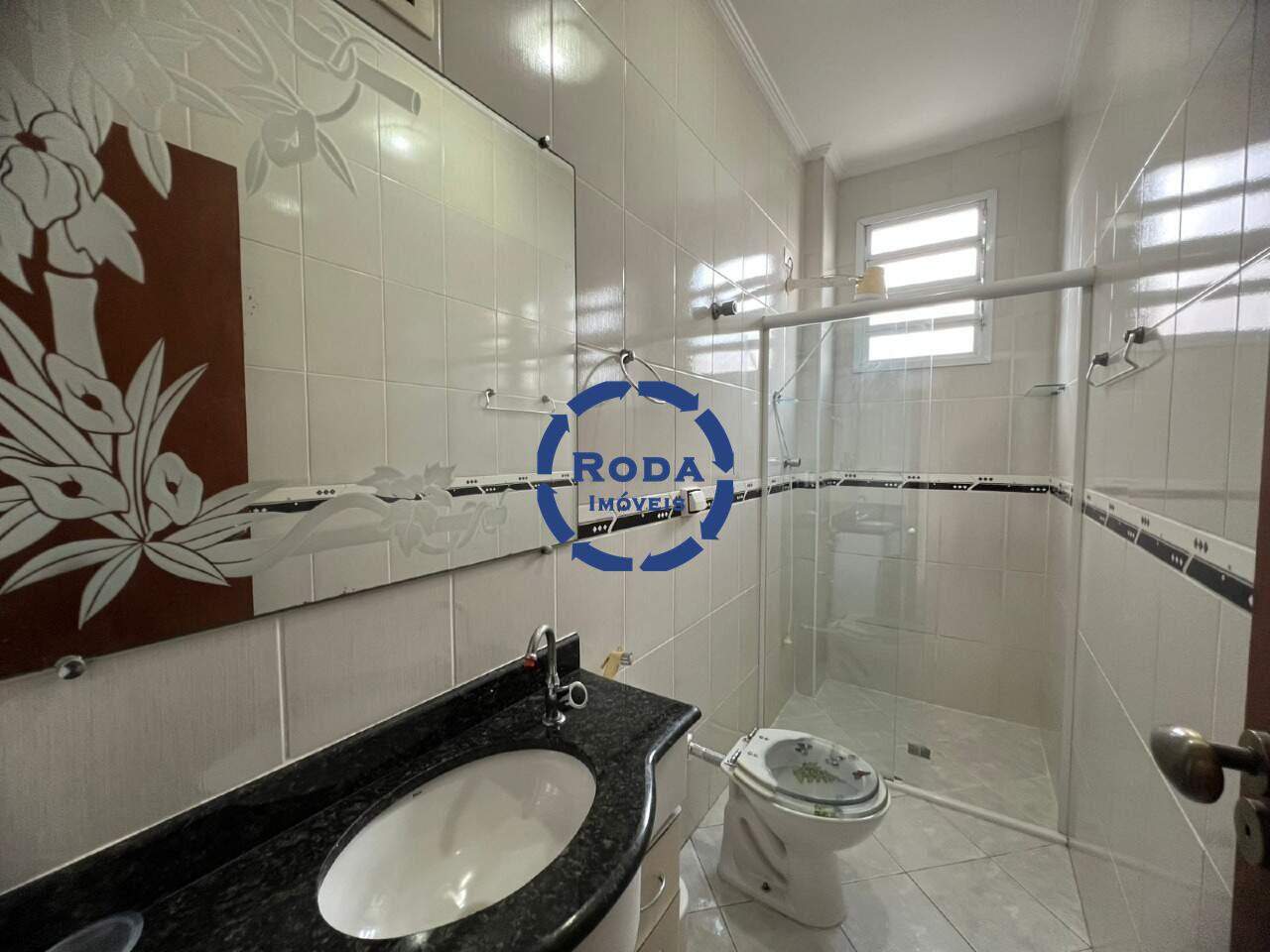 Casa Sobreposta Alta para aluguel no Ponta da Praia: 