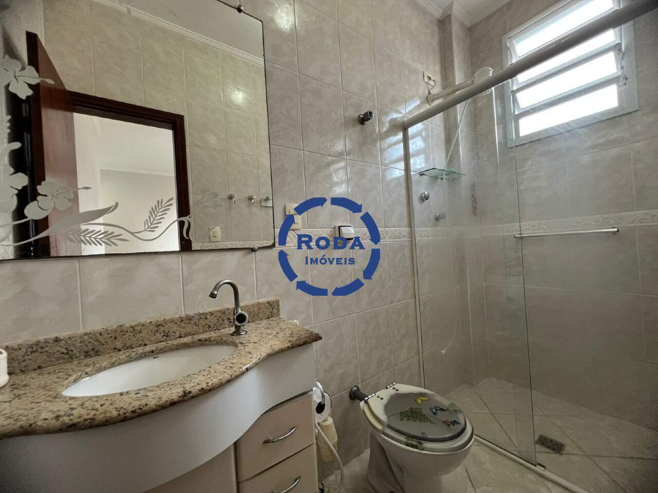 Casa Sobreposta Alta para aluguel no Ponta da Praia: 