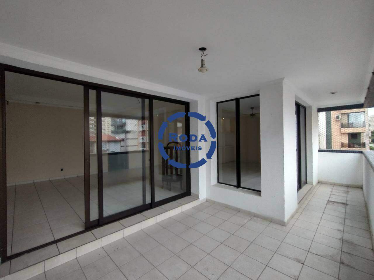 Apartamento à venda no Embaré: