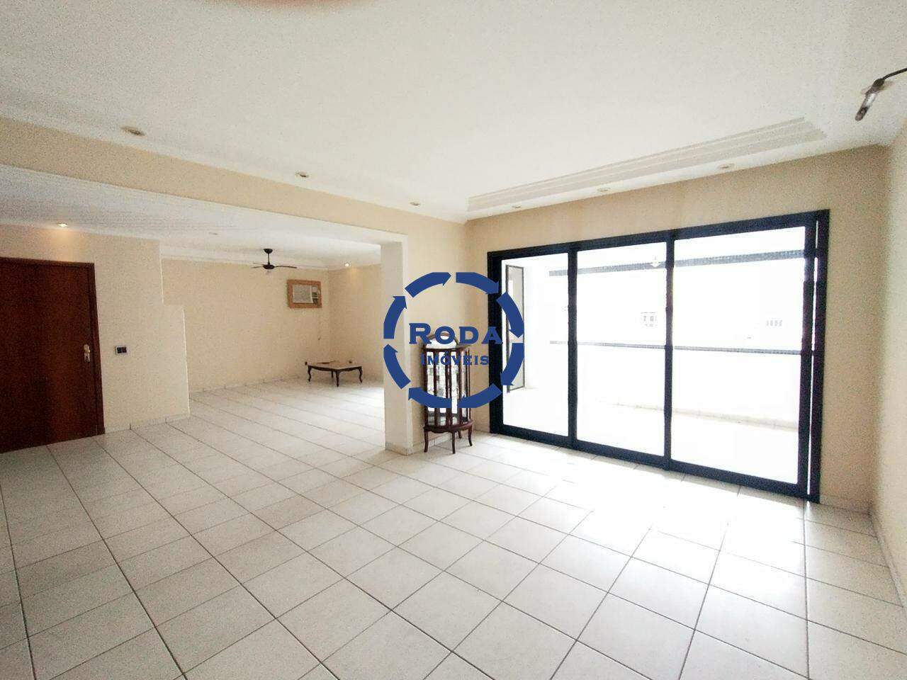 Apartamento à venda no Embaré: