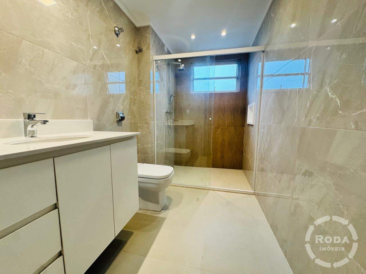Apartamento à venda no Boqueirão: banheiro suite 