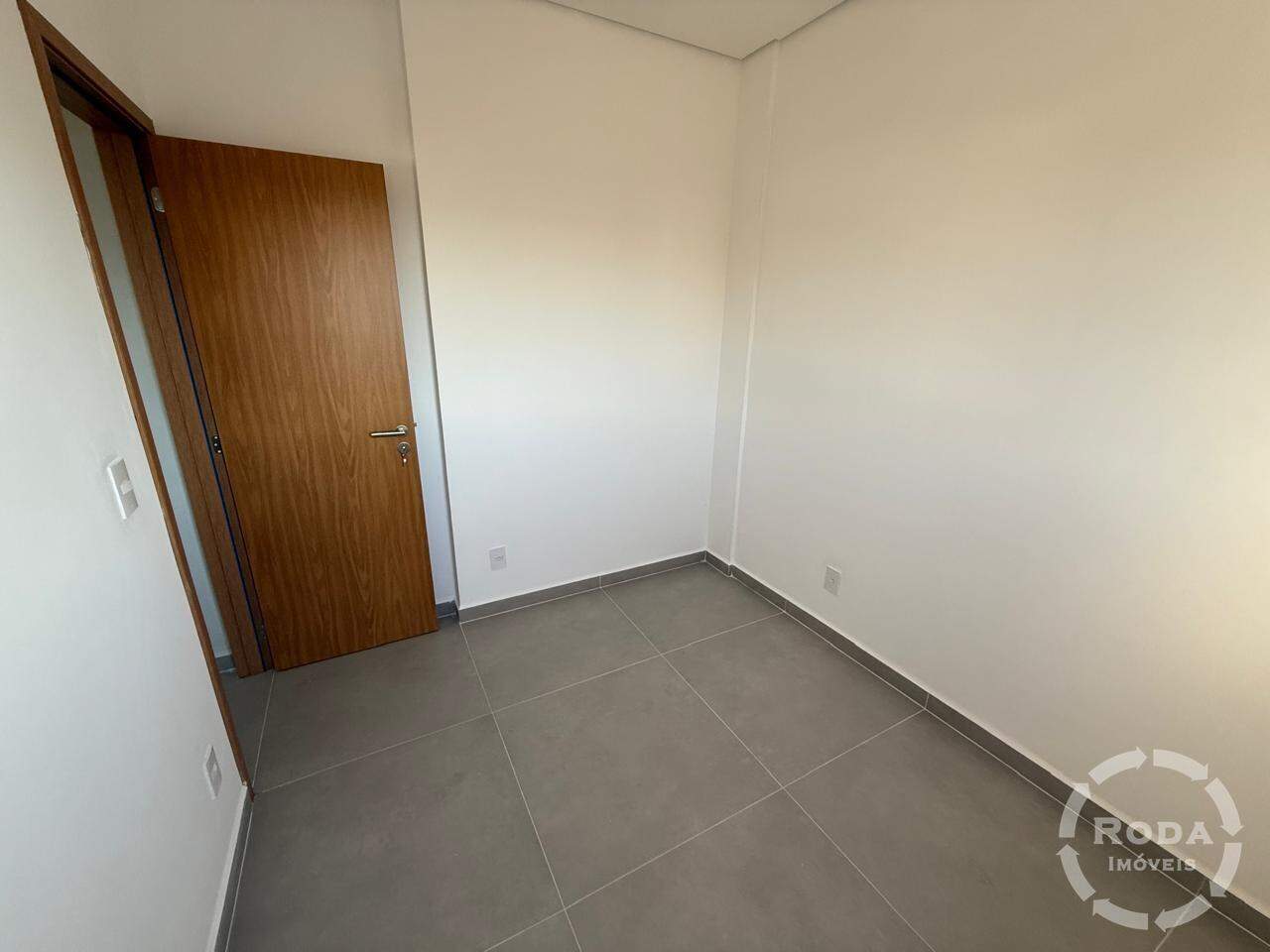Apartamento para aluguel no Macuco: 