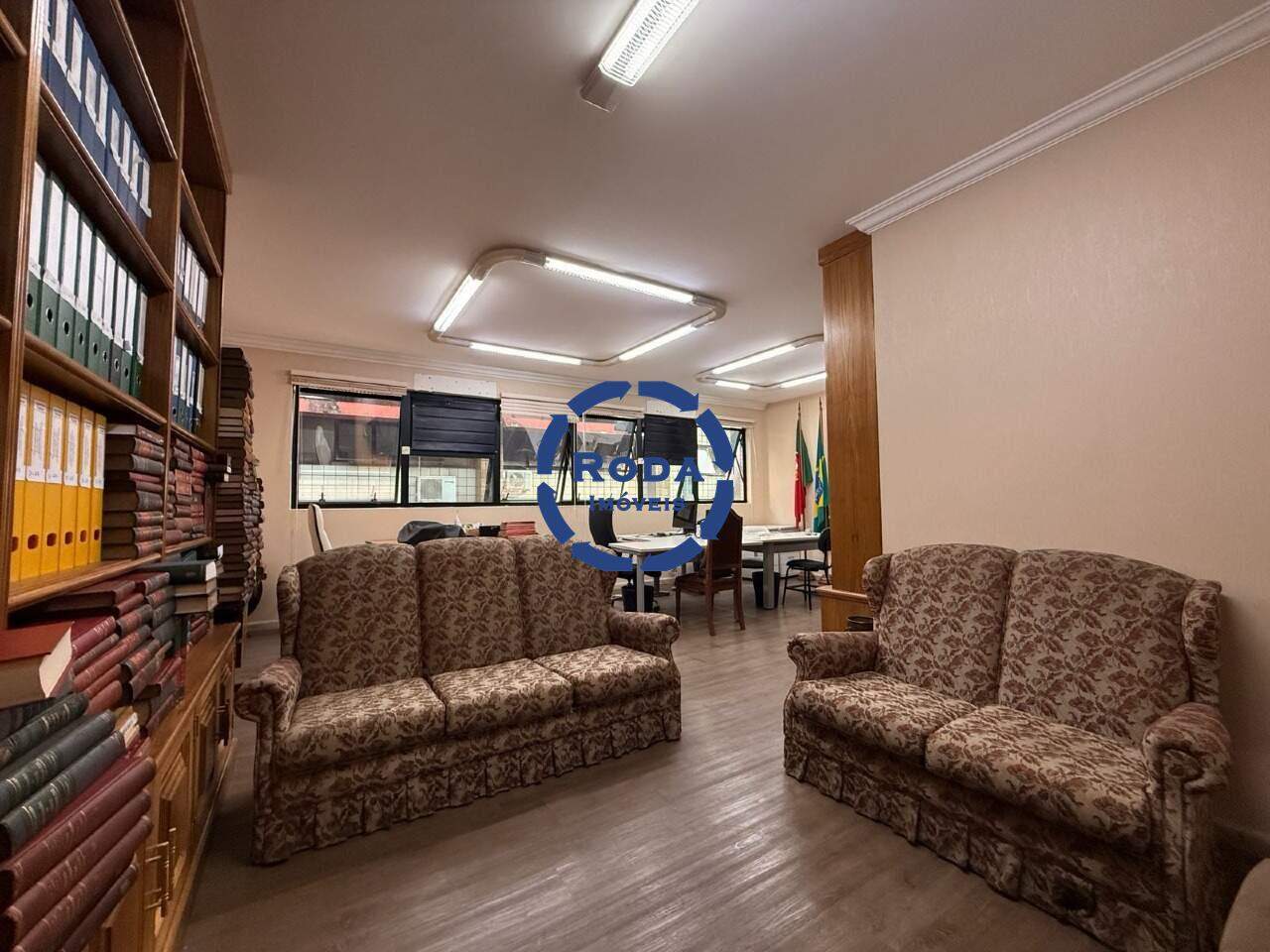 Sala à venda no Vila Mathias: 