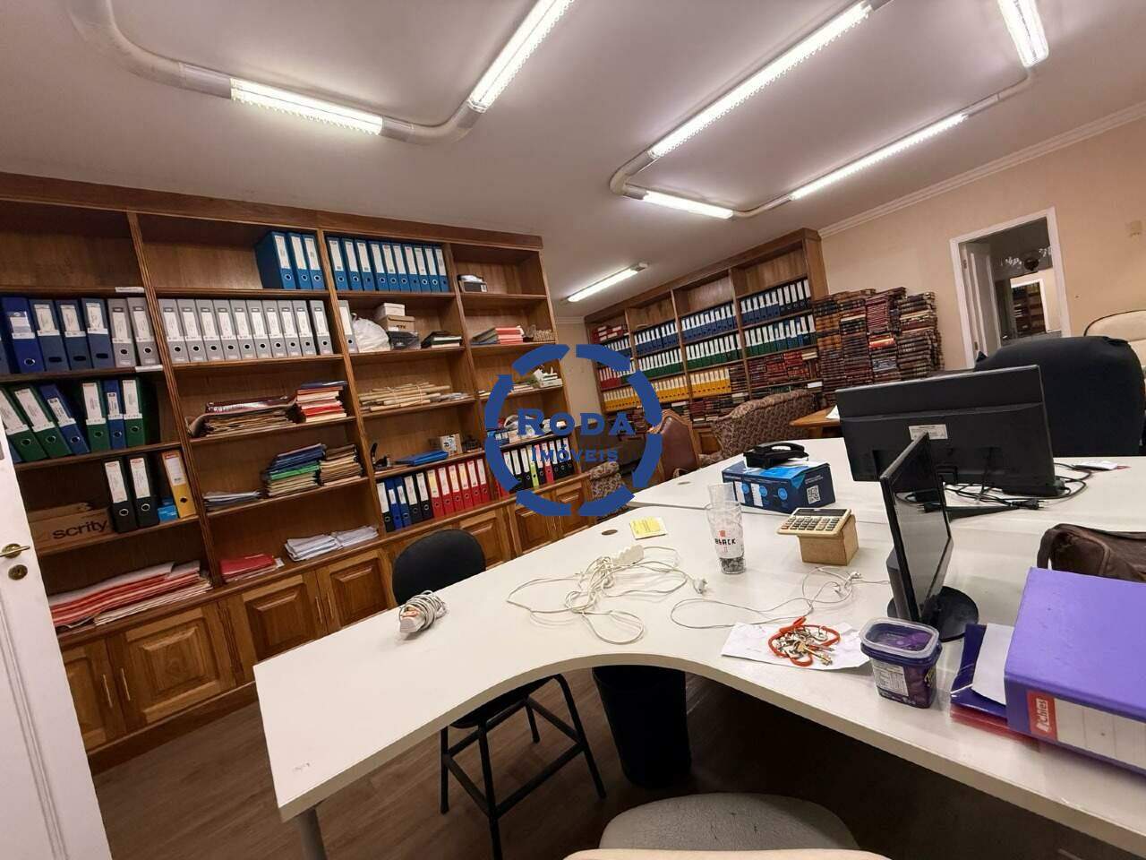 Sala à venda no Vila Mathias: 