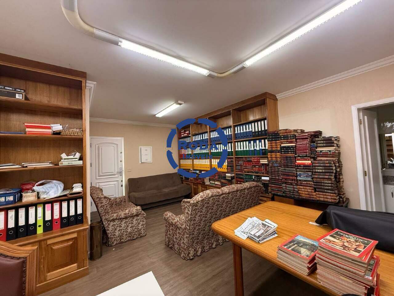 Sala à venda no Vila Mathias: 