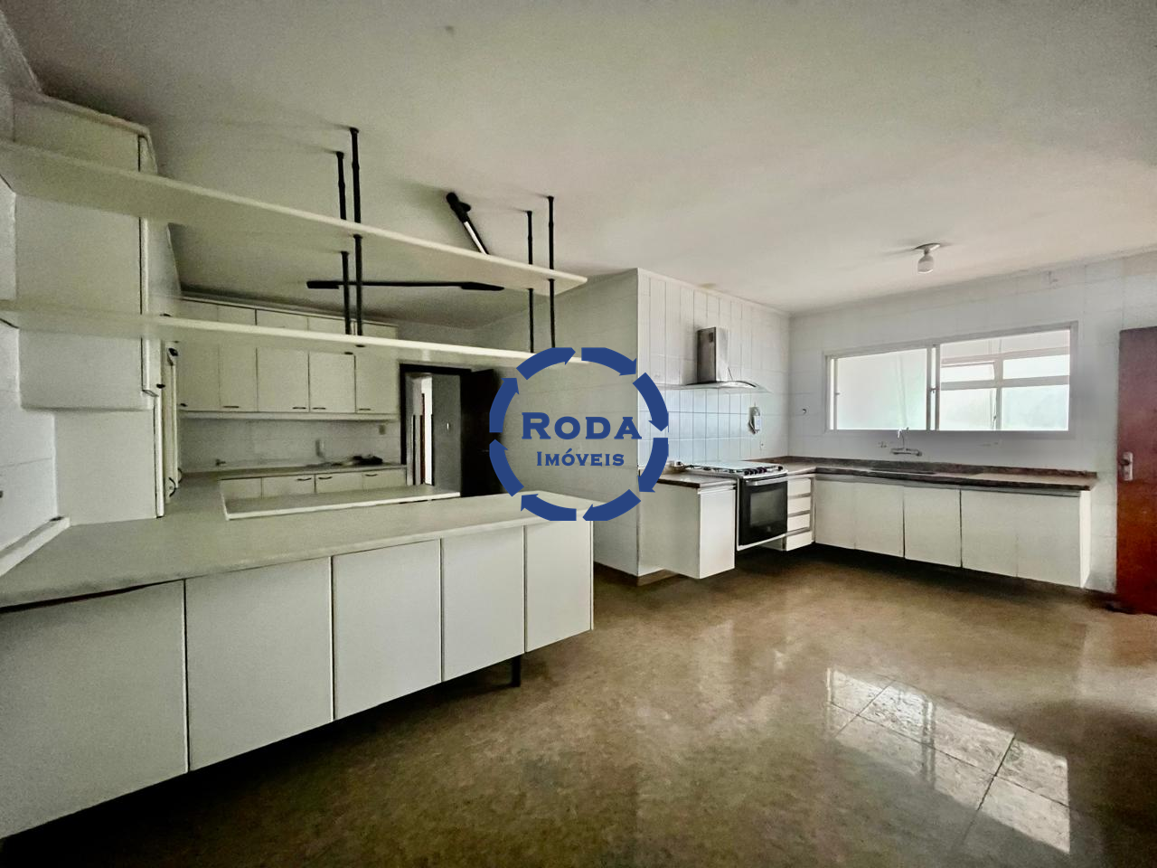 Apartamento para aluguel no Ponta da Praia: