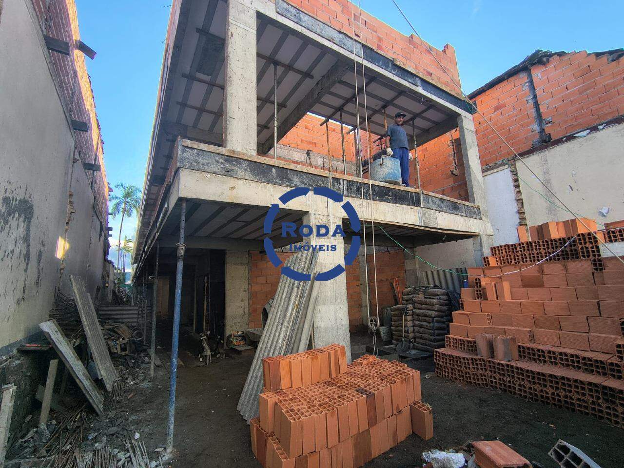Village à venda no Vila Mathias: Obra em Junho/26