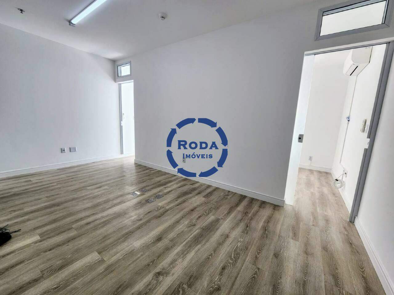 Sala à venda no Boqueirão: 