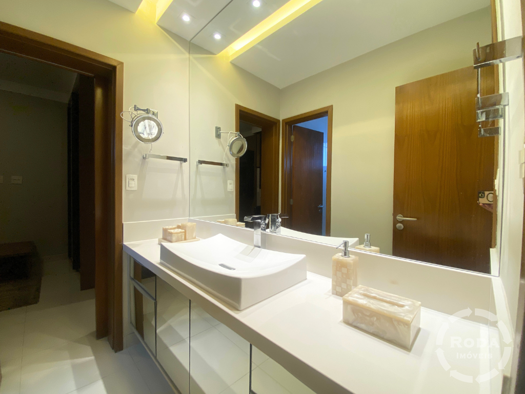 Apartamento à venda no Boqueirão: BANHEIRO