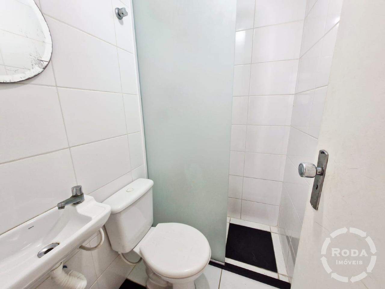 Apartamento para aluguel no Boqueirão: WC DE SERVIÇO