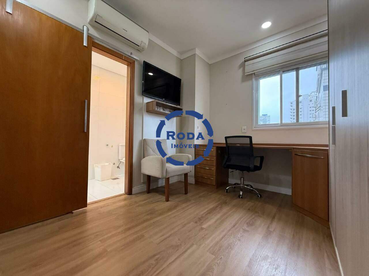Apartamento à venda no Ponta da Praia: 