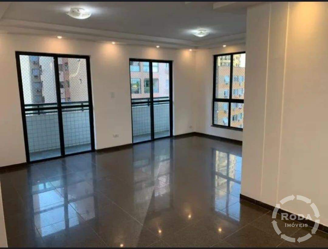 Apartamento à venda no Ponta da Praia: 