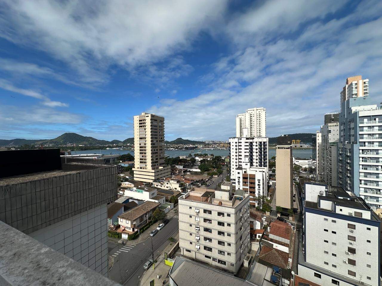 Apartamento à venda no Ponta da Praia: 