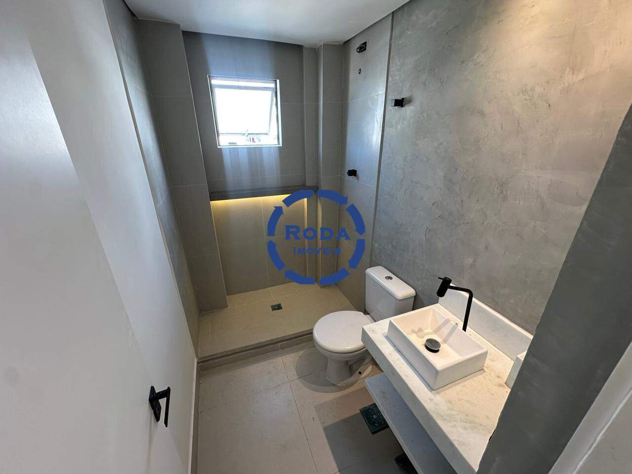 Apartamento à venda no Ponta da Praia: 