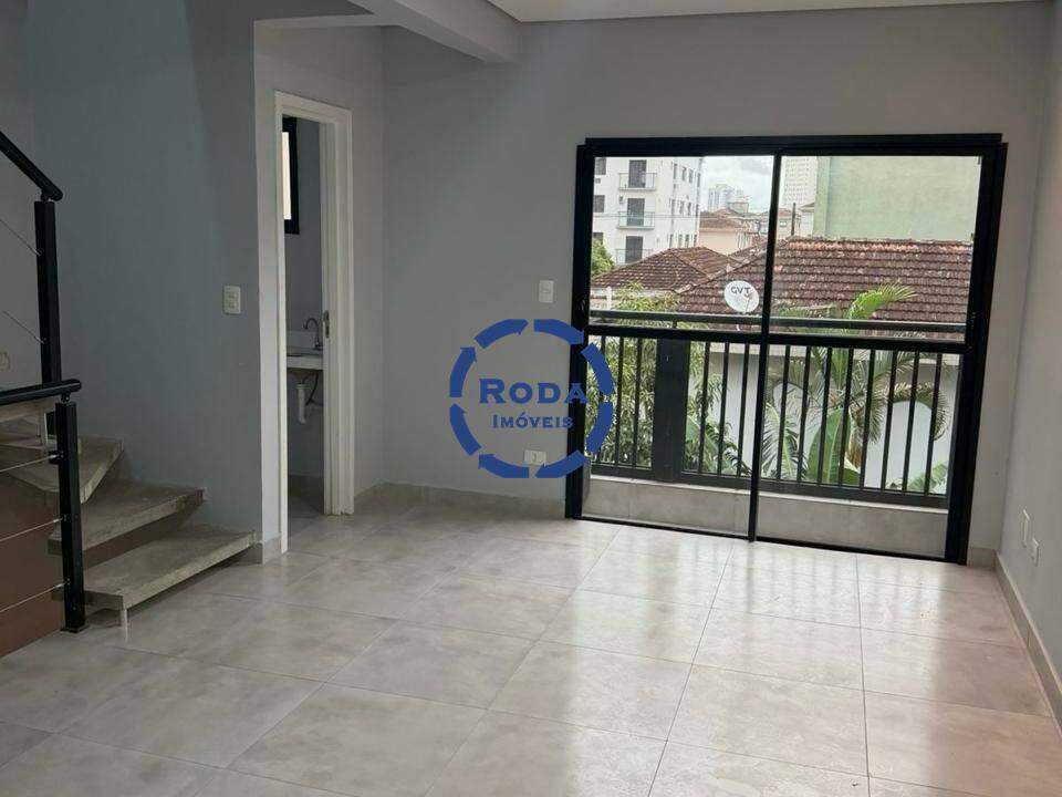 Casa Triplex à venda no Marapé: 