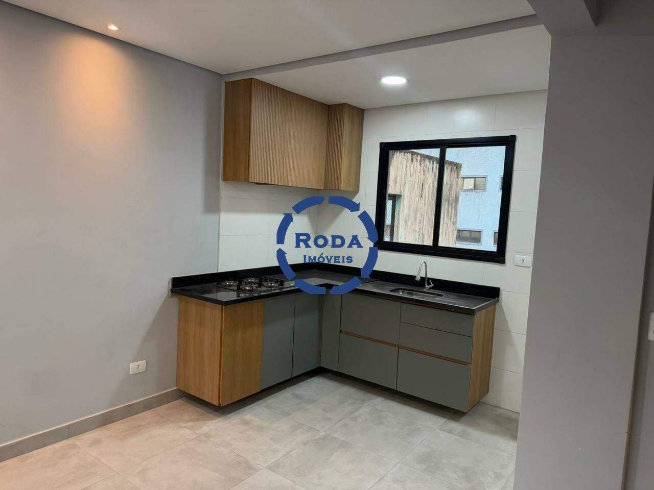 Casa Triplex à venda no Marapé: 