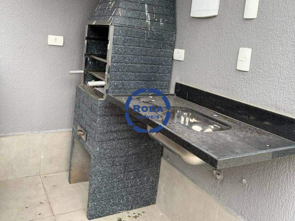 Casa Triplex à venda no Marapé: 