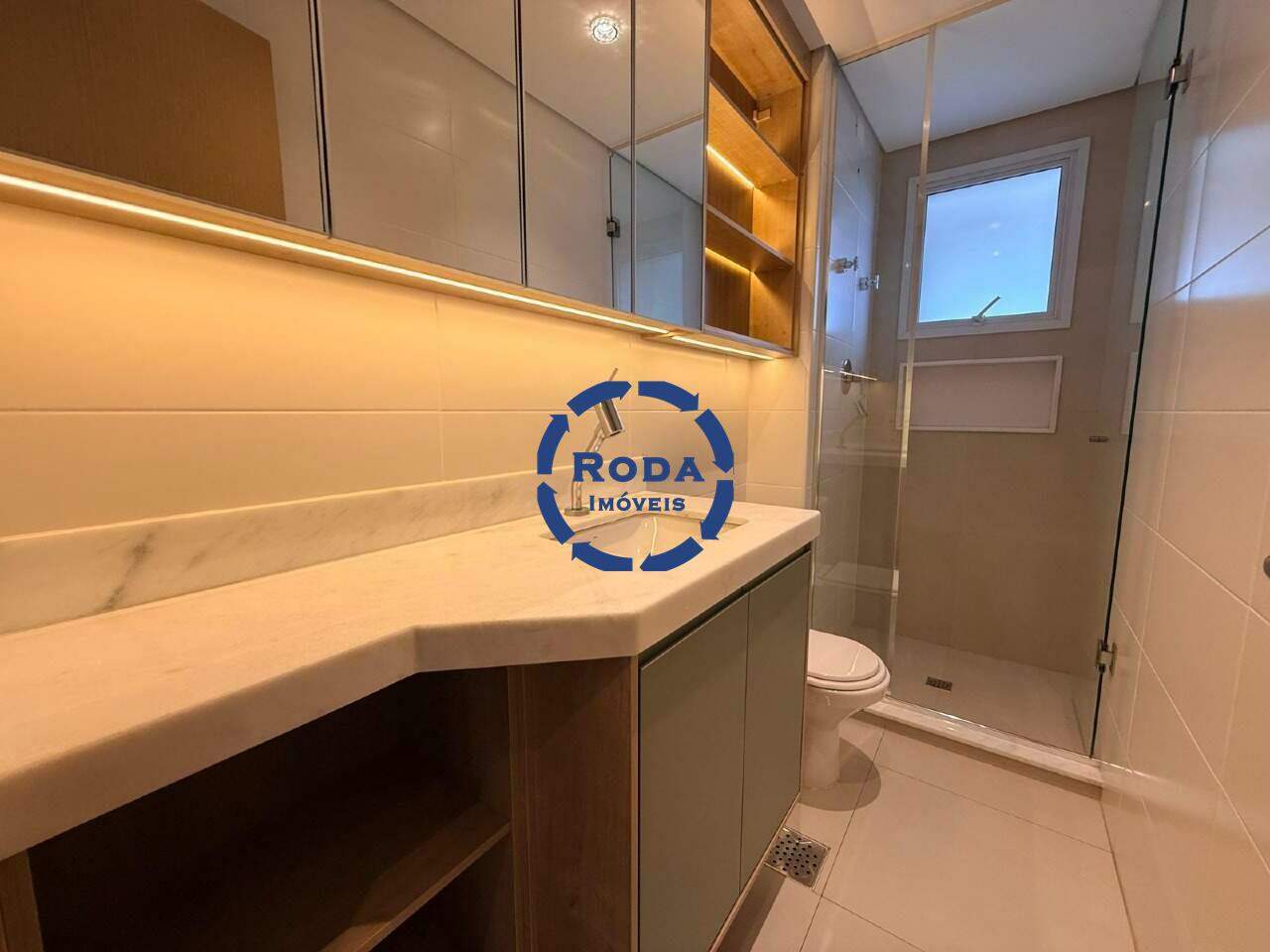 Apartamento à venda no Ponta da Praia: 